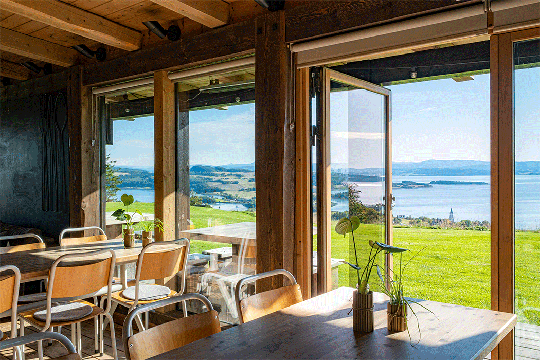 Green Advisers，hotel，Sakshaug family，