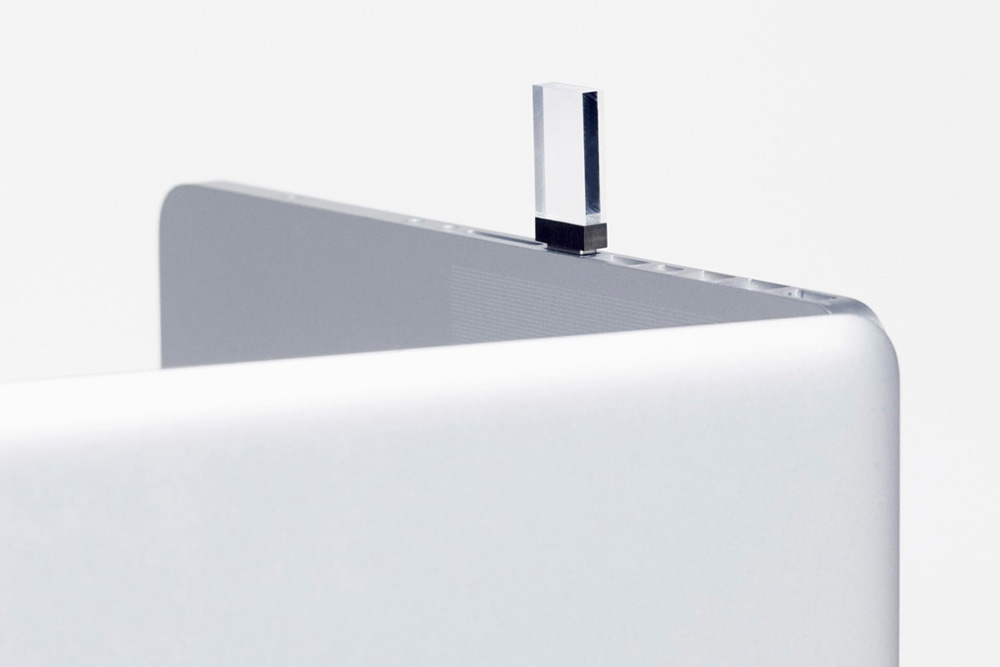 science and technology，transparent，electronic product，stainless steel，USB drive，