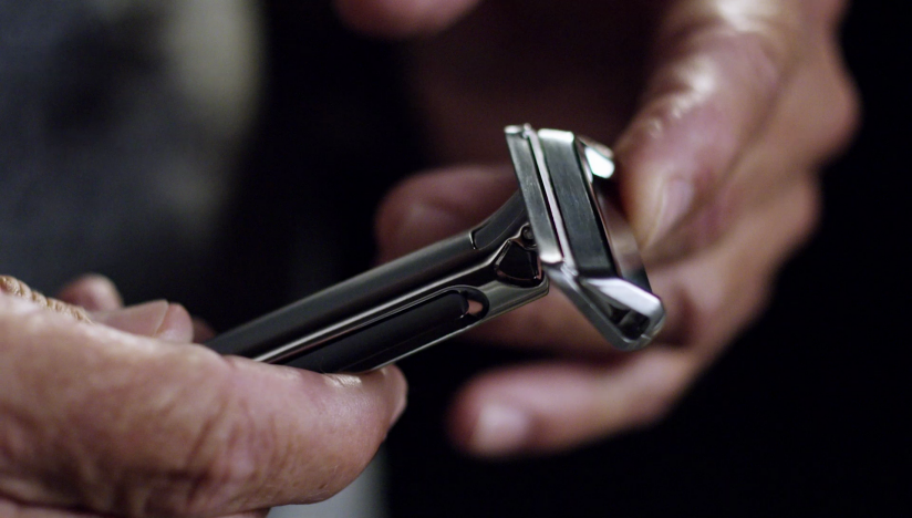 Male，clean，extravagant，razor，