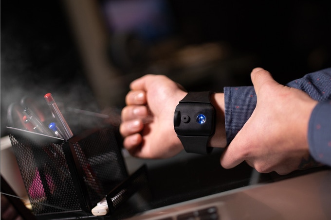 Wrist watch，disinfect，