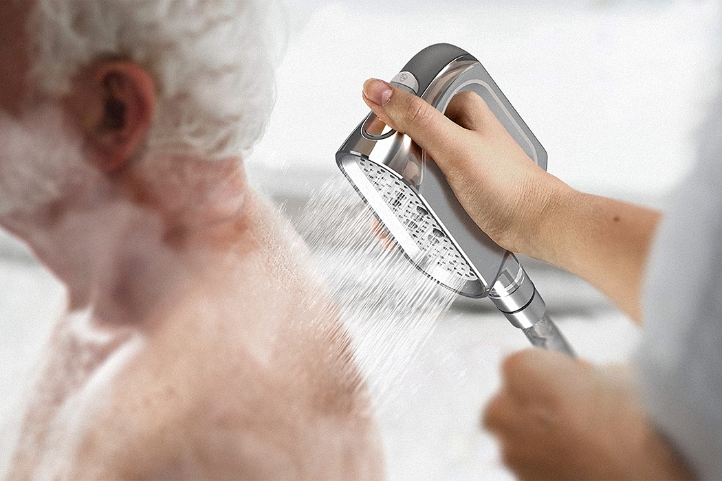Medical staff，shower，on speakerphone，Ergonomics，Cloud，