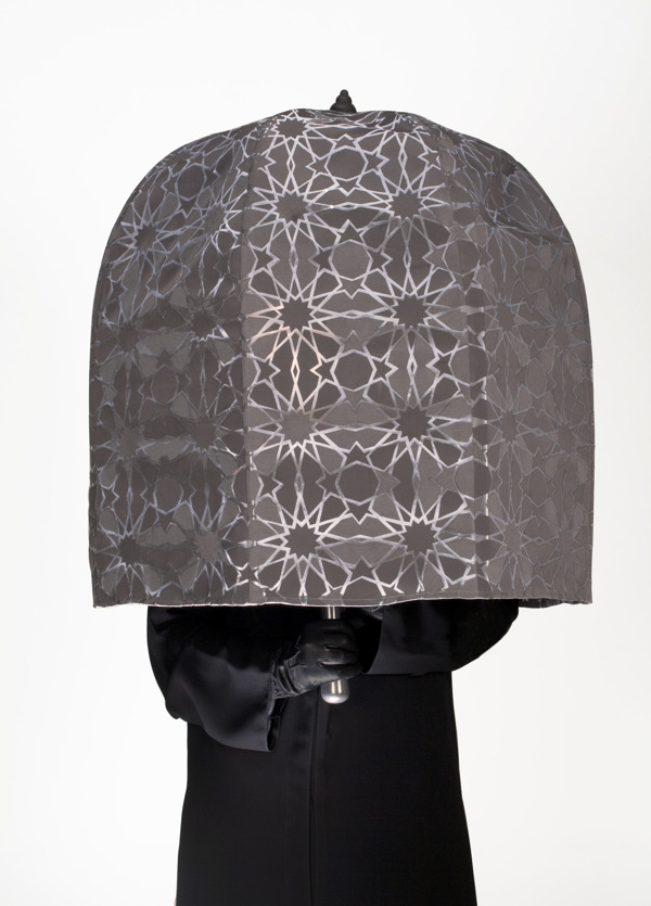 umbrella，Rain gear，tool，