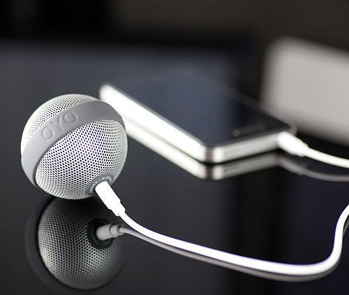 dance，Small，lovely，IPhone spherical speaker，