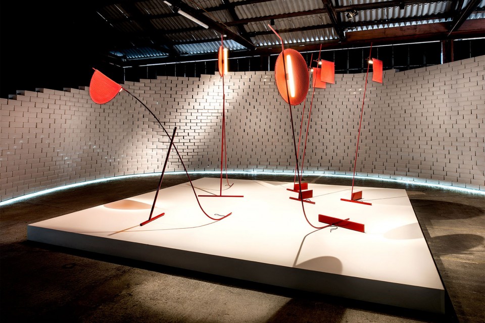 Italy，High elastic fiber fabric，gules，Nike，Floor lamp，