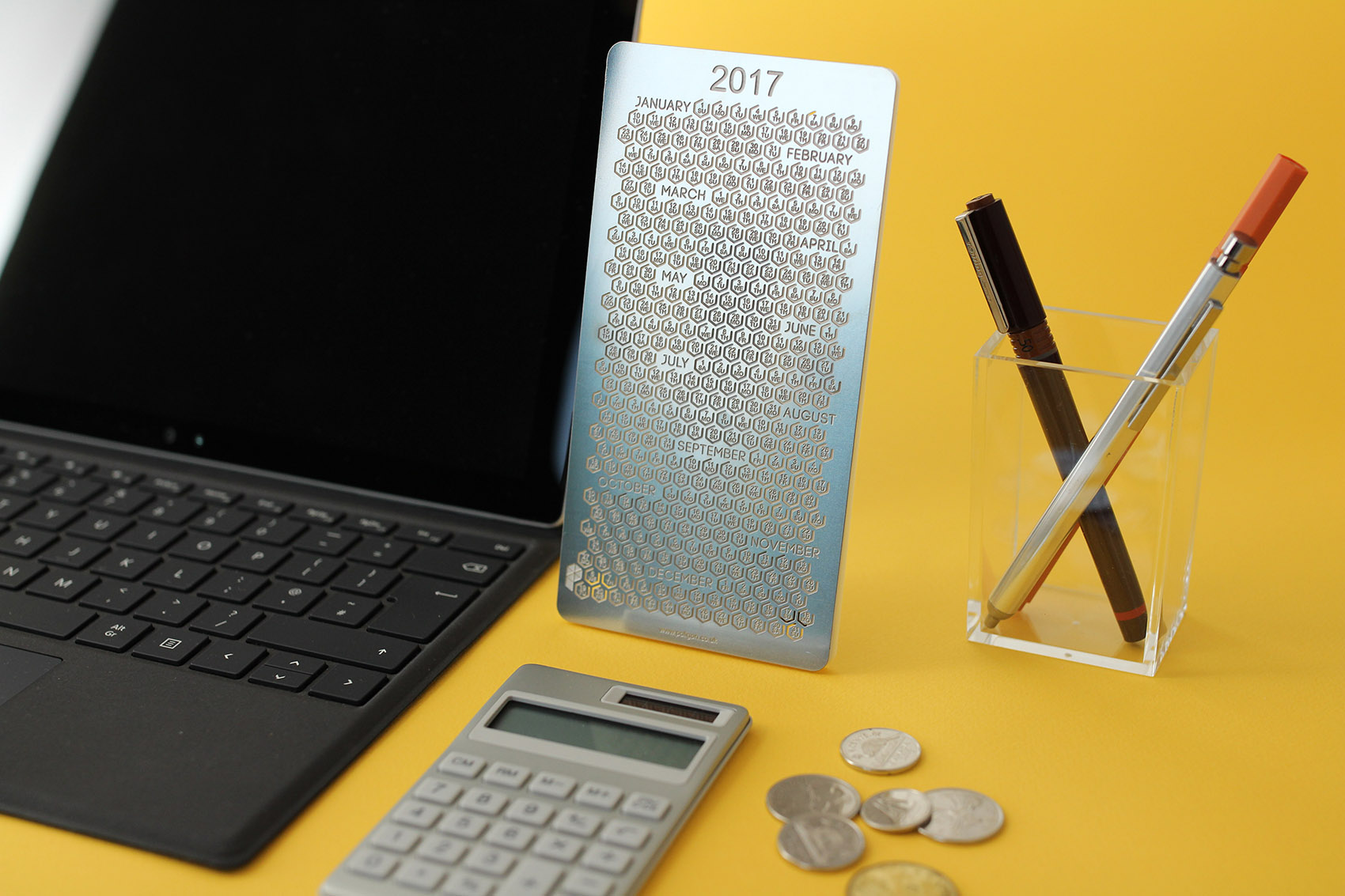 calendar，originality，wood，Metal，interaction，