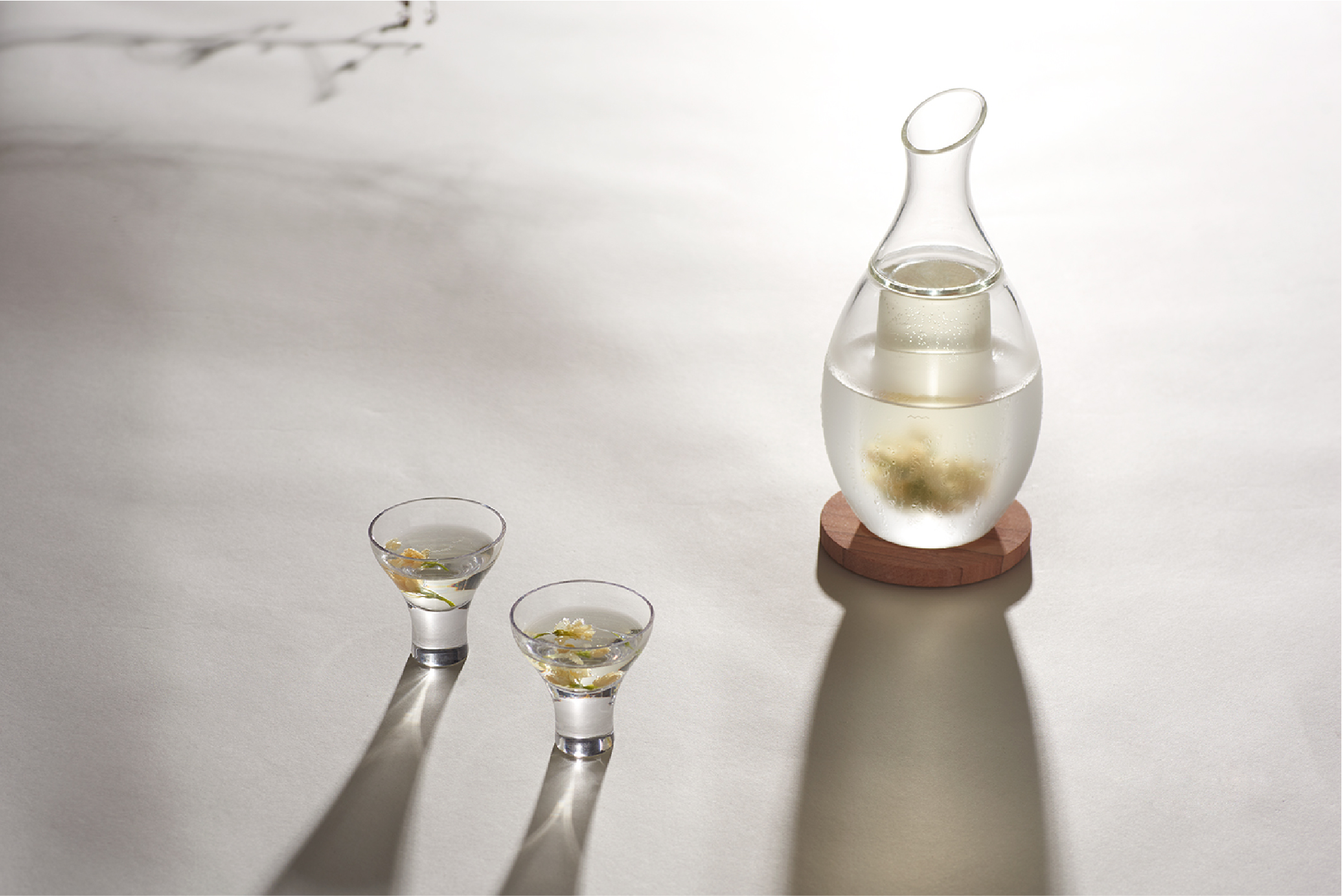 Original design，Aesthetic home life experience，Iced Baijiu wine and wine set，Glass wine glass，Cultural creation，Creative design，Fashion ceremony，Craftsmanship，