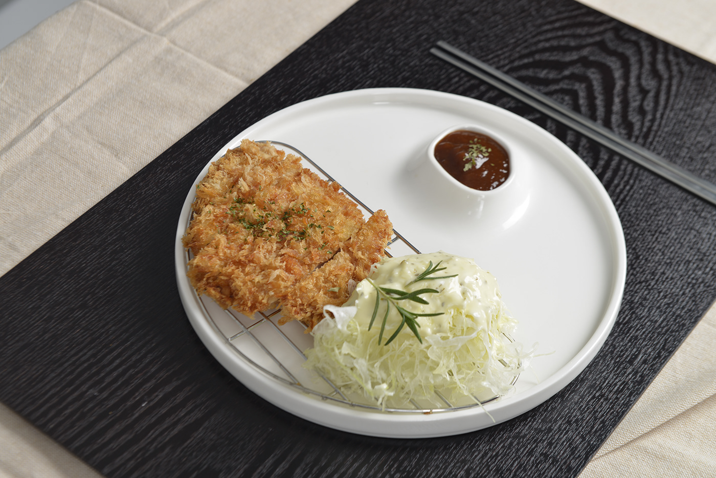 tableware，moon，plate，ceramics，a plate，