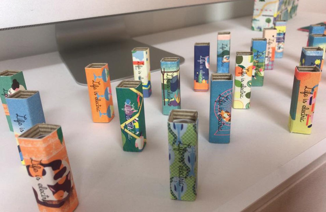 Graphic Artist Designer，exhibition，sample reels，Japan，originality，