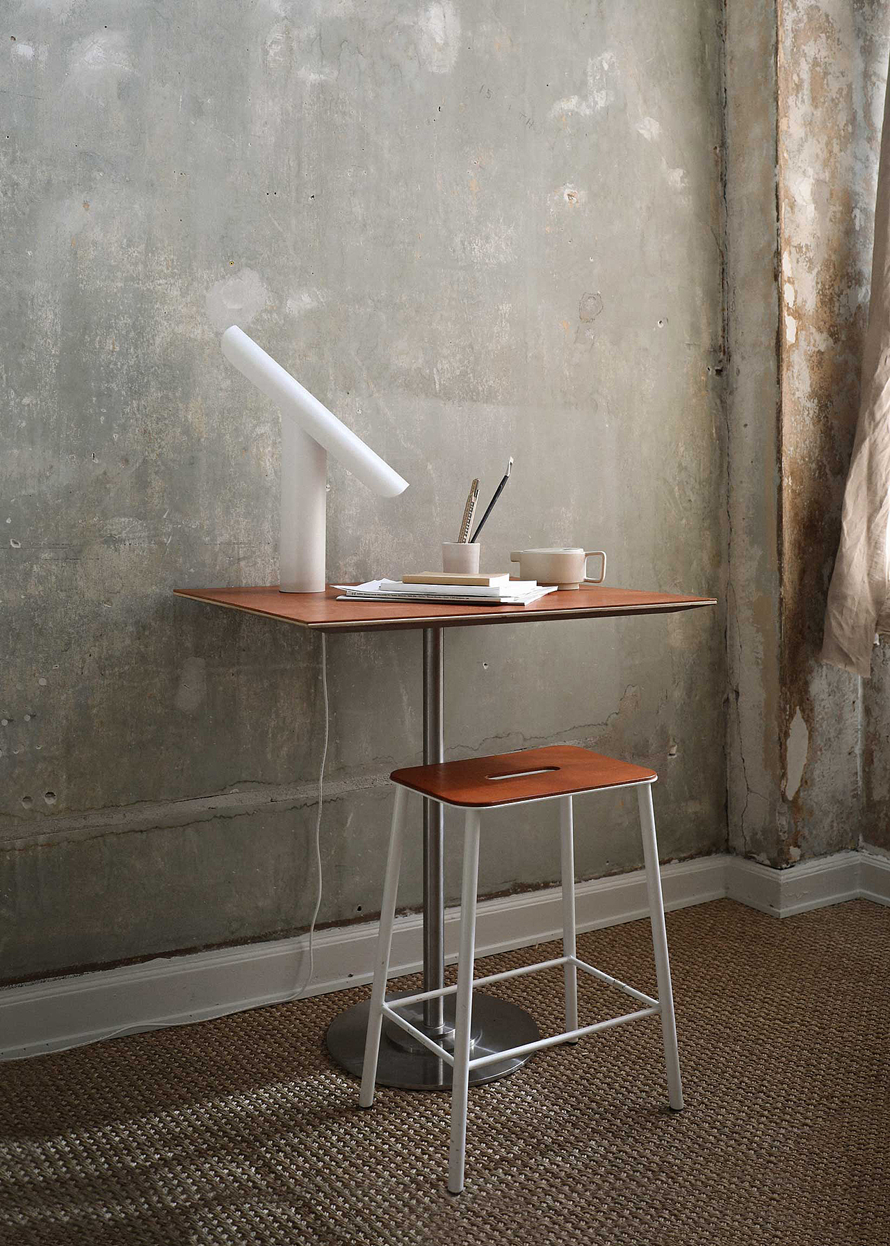 T lamp，Desk lamp，geometry，tilt，lamps and lanterns，