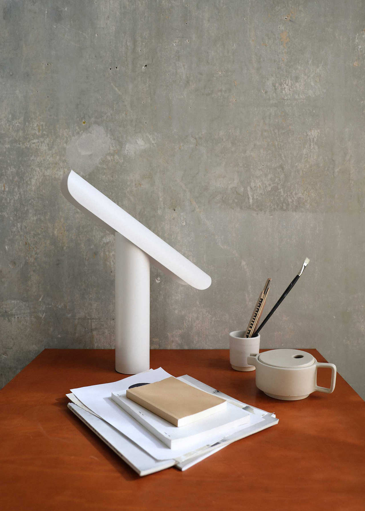 T lamp，Desk lamp，geometry，tilt，lamps and lanterns，