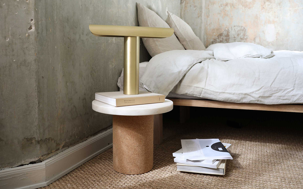 T lamp，Desk lamp，geometry，tilt，lamps and lanterns，