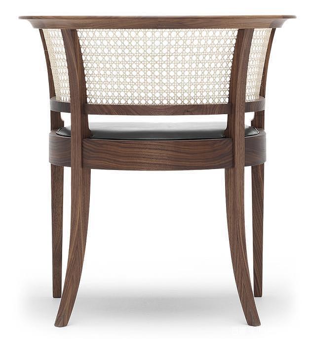 Solid wood chair，