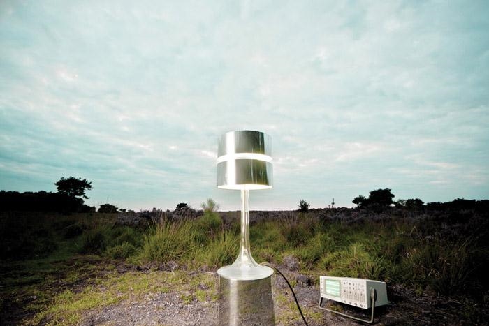 Desk lamp，Suspended magnetic levitation，Home Furnishing，Metal，originality，