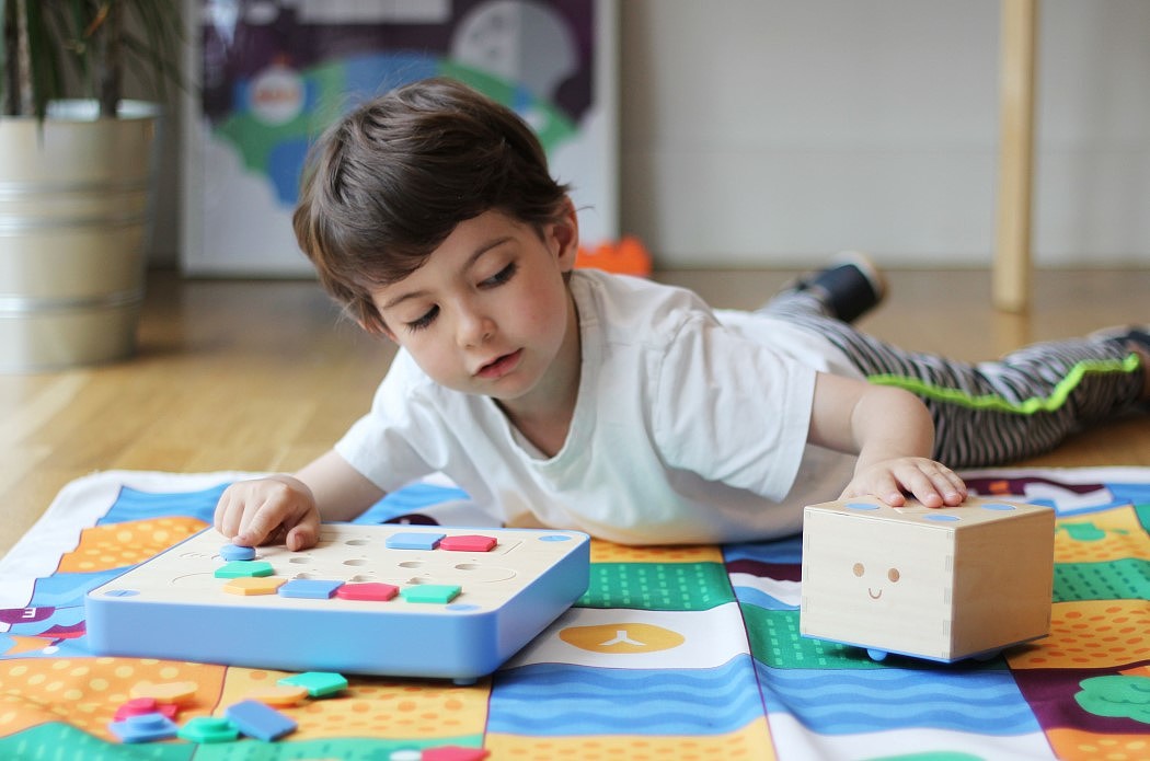 industrial design，Supernatural powers，Building blocks，code，