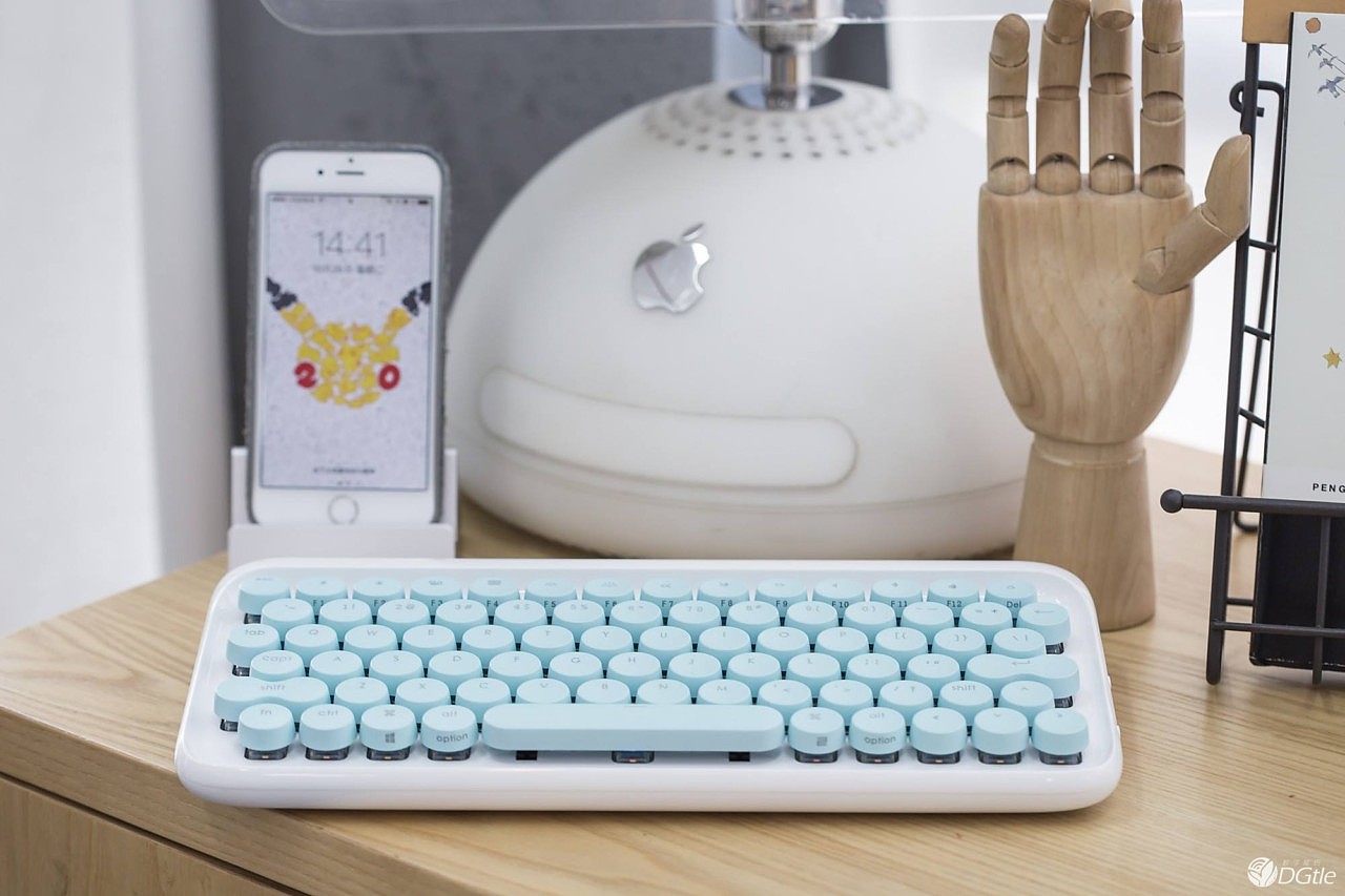 Mechanical keyboard，typewriter，Bluetooth Keyboard，peripheral，Girlish style，