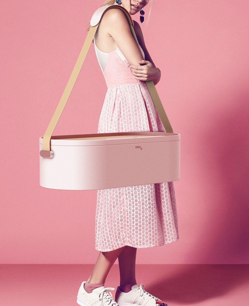 intelligence，Easy to carry，Creative design，