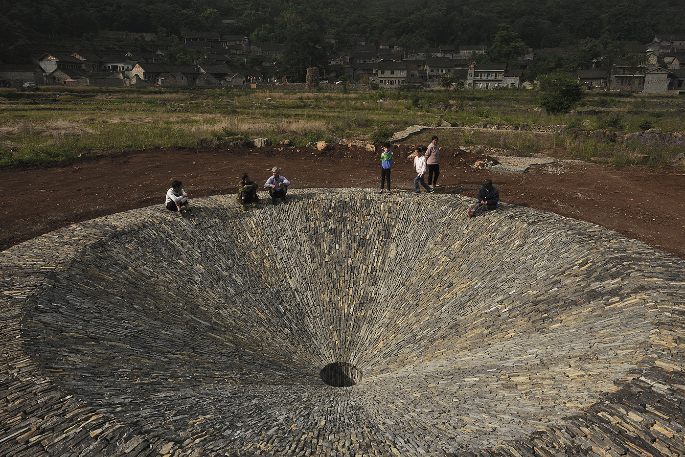 Public art ，Hu quanchun，Non B space，Space art，Public installations，