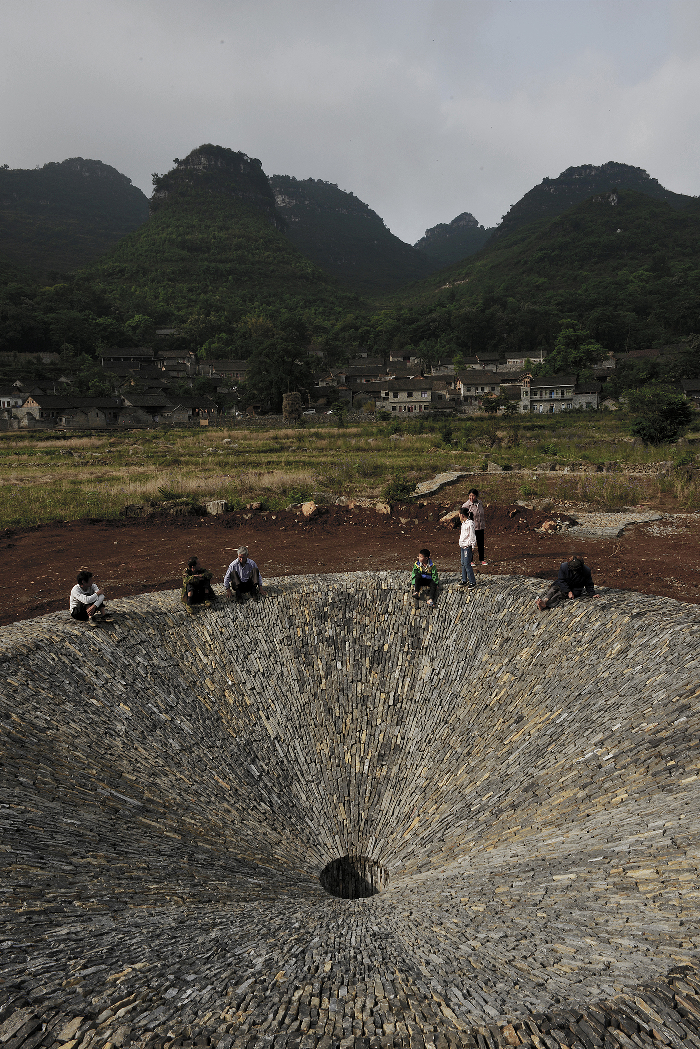 Public art ，Hu quanchun，Non B space，Space art，Public installations，