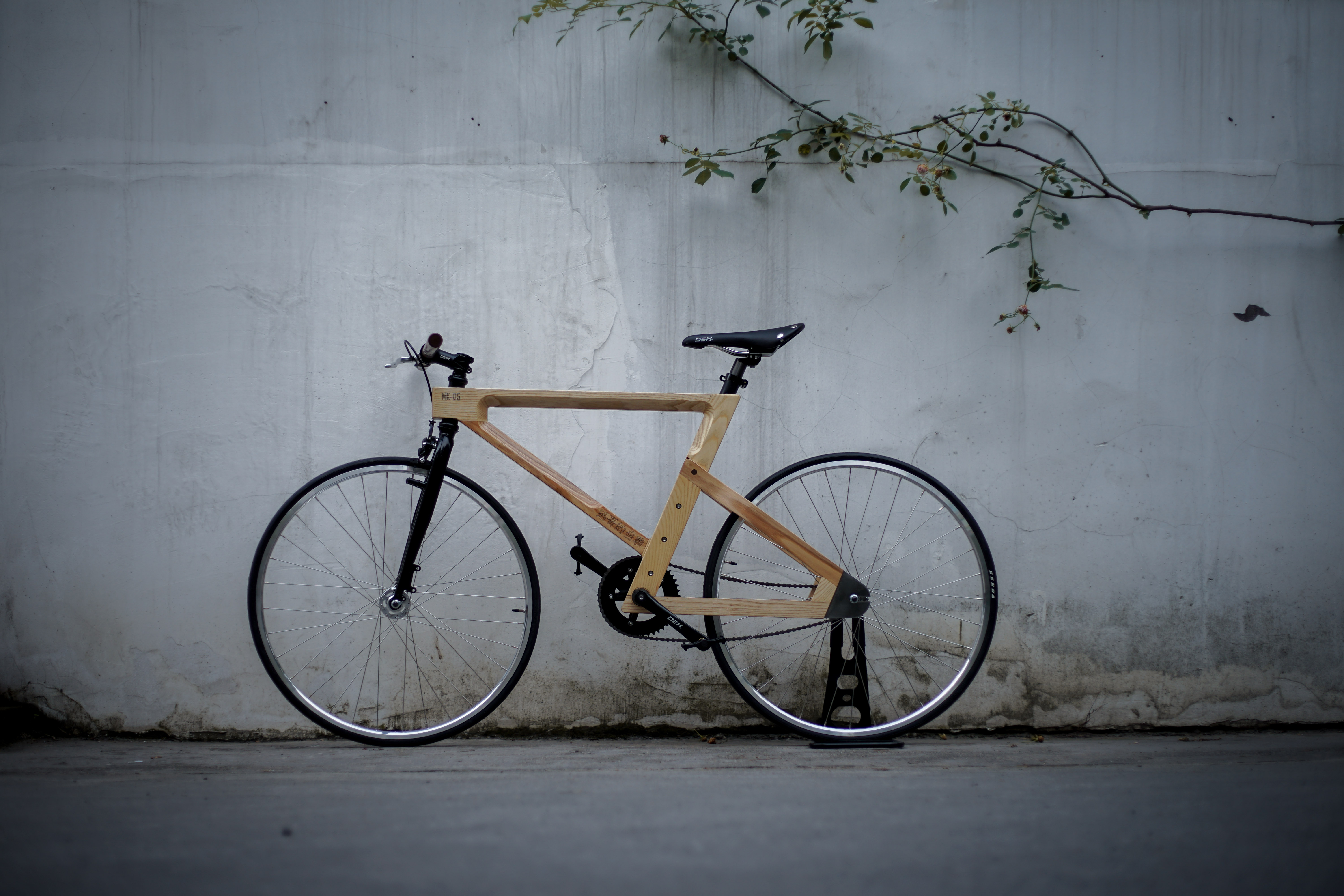 carpentry，manual，Bicycle，vehicle，Solid wood products，woodwork，