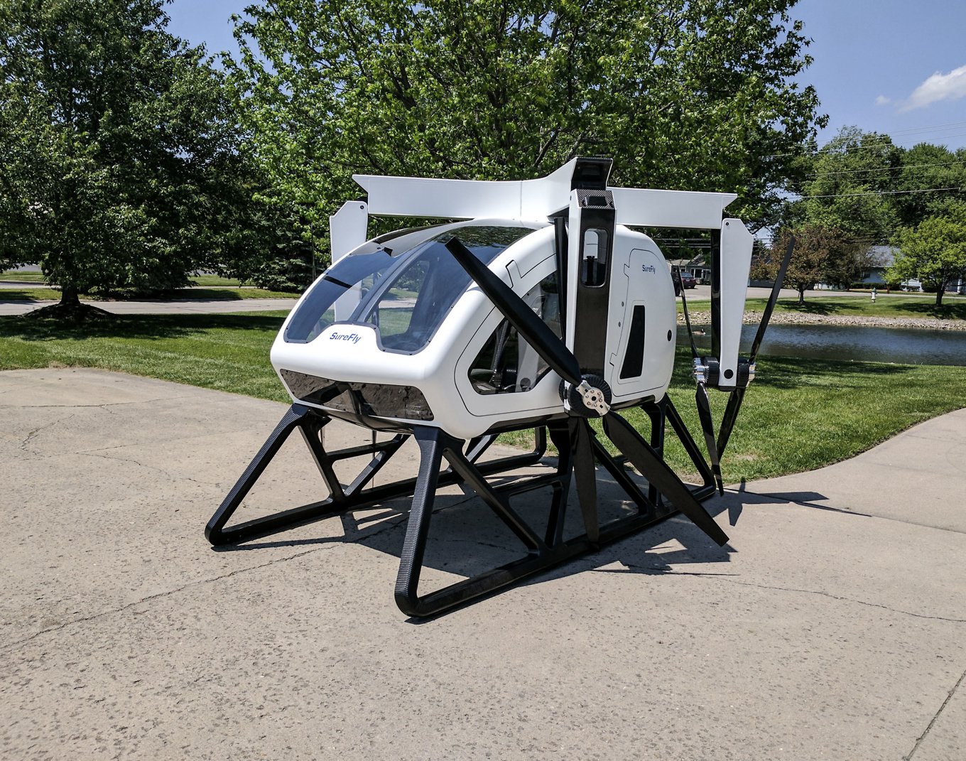 Private aircraft，Driverless，Folding wing，