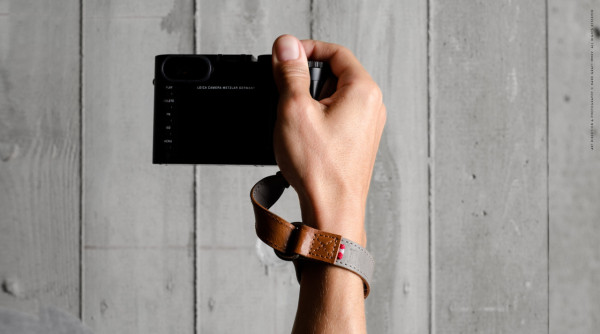 hard，graft，hold，Leatherwear，Camera Wristband，