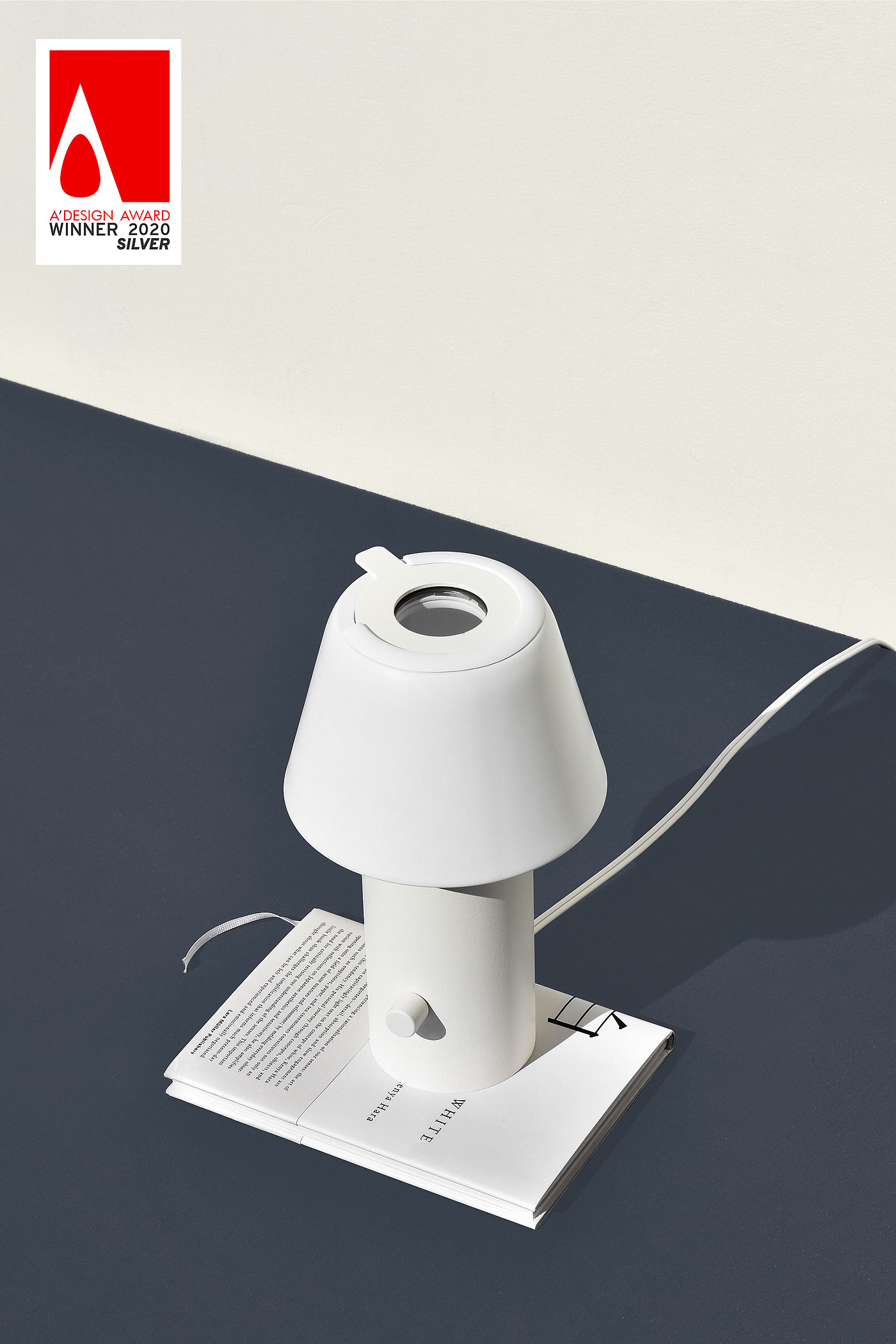 Iris，Indirect lighting，Small desk lamp，