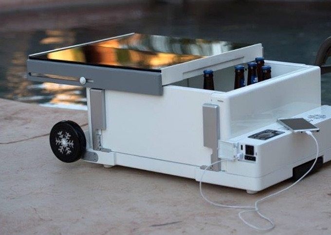 Refrigerator，solar energy，Portable，