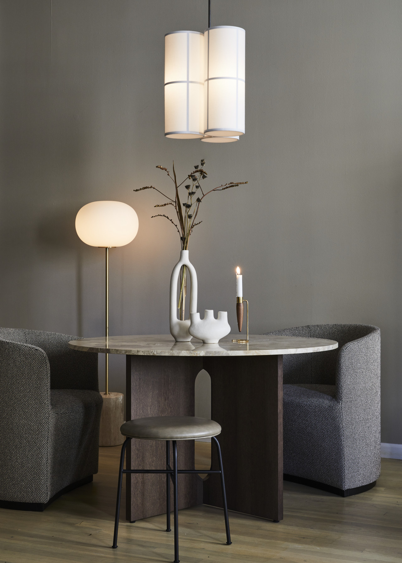 Floor lamp，Japan，Desk lamp，a chandelier，