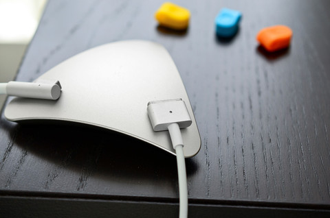 Receive，Magnet，magnet，Charging line，