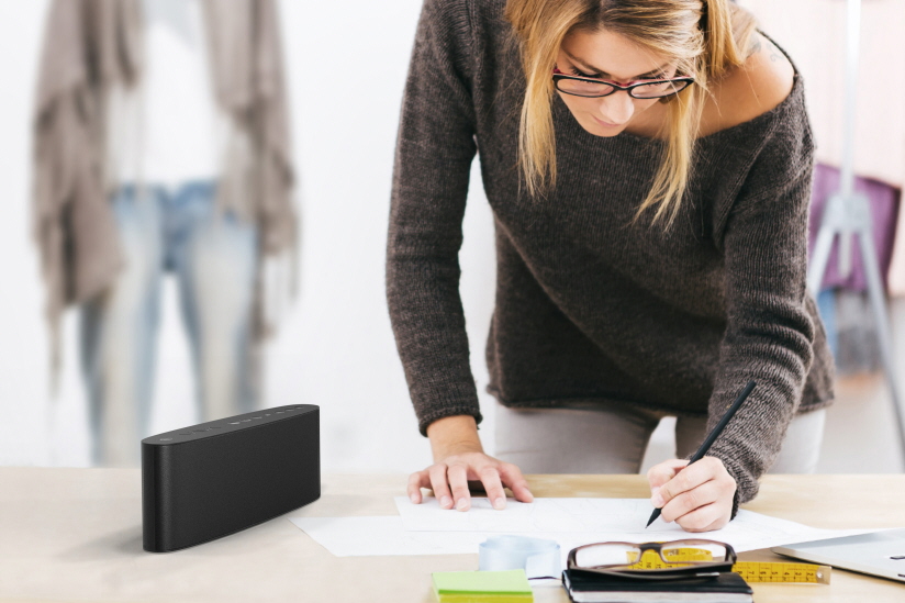 music，Digital，Bluetooth，loudspeaker box，Portable，