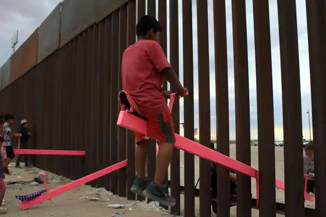 Seesaw，Teeter-Totter Wall，wall，Outdoor installation，