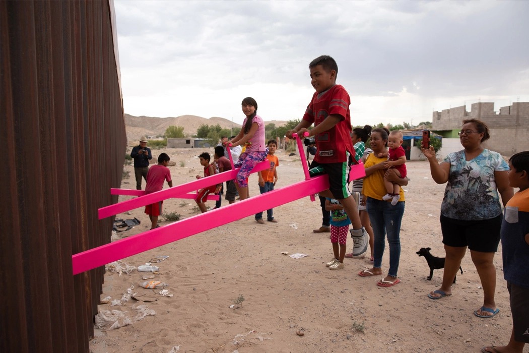Seesaw，Teeter-Totter Wall，wall，Outdoor installation，