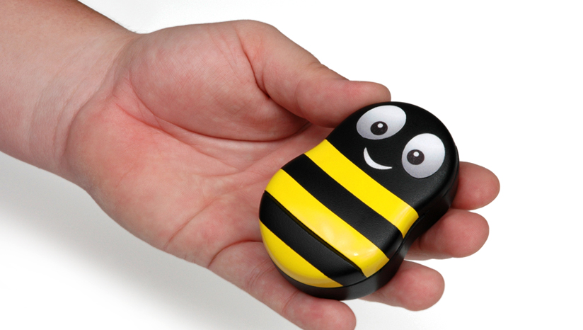 to make an injection，children，Painkiller，medical care，