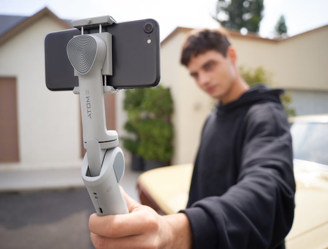 ATOM 2，Foldable，Triaxial pan tilt，