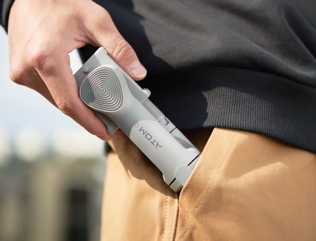 ATOM 2，Foldable，Triaxial pan tilt，