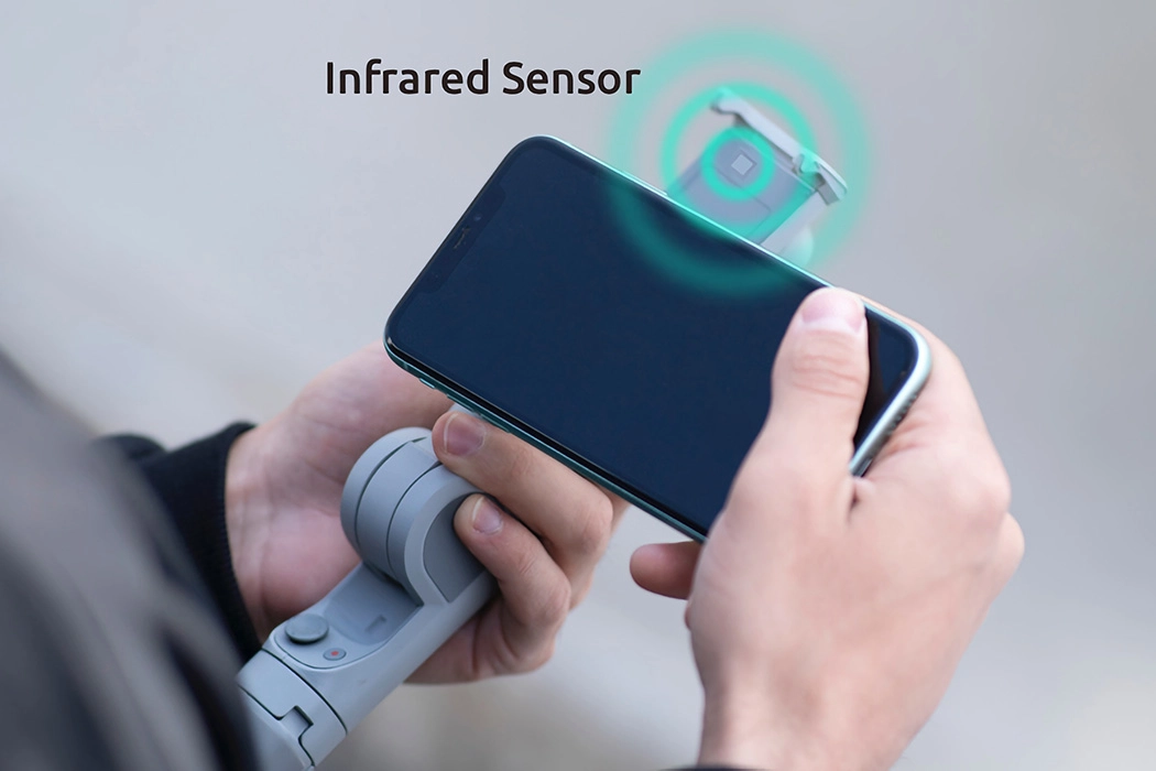 ATOM 2，Foldable，Triaxial pan tilt，