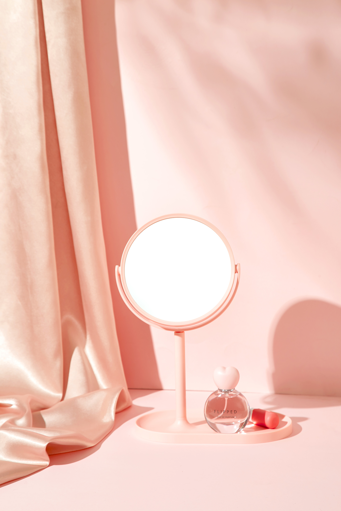 MINISO，mirror，Cosmetics，Cheap goods，