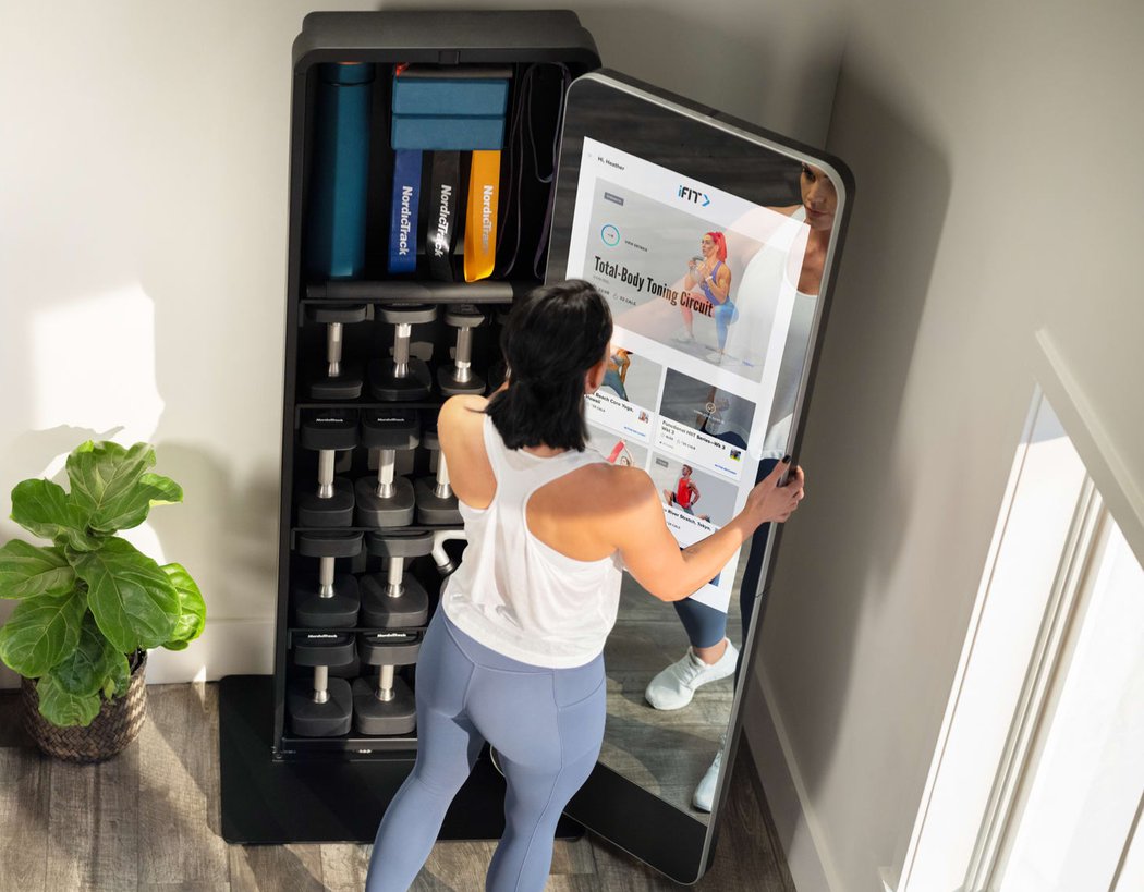 Family fitness，Intelligent fitness mirror，NordicTrack，