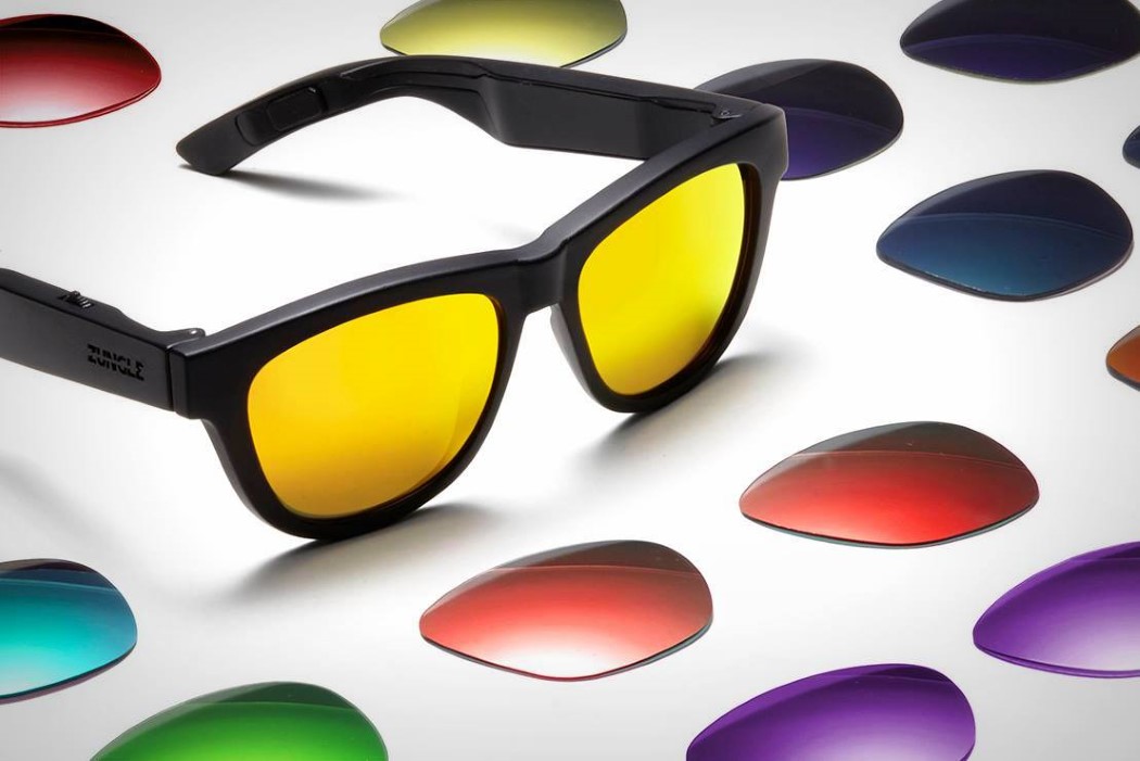 Smart wear，Bone earphone，Novel collocation，