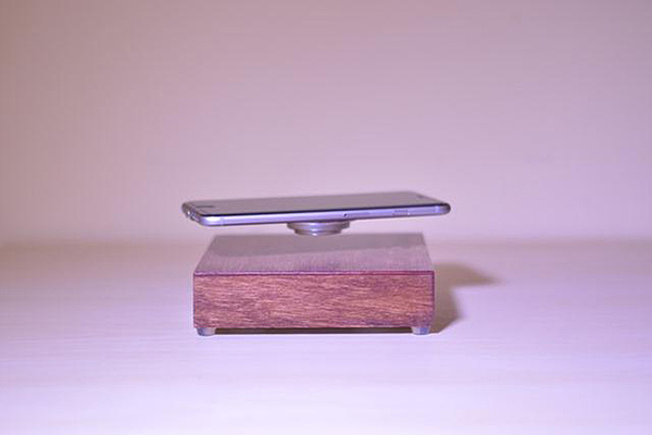 Intelligent device，Wireless charging，Digital，originality，Design，