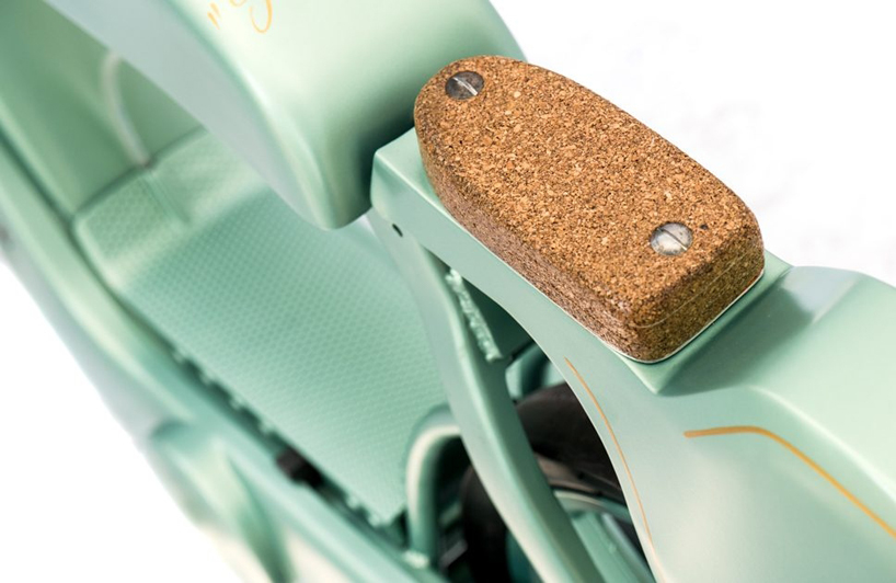 motorcycle，pinkycolor ，Hello，