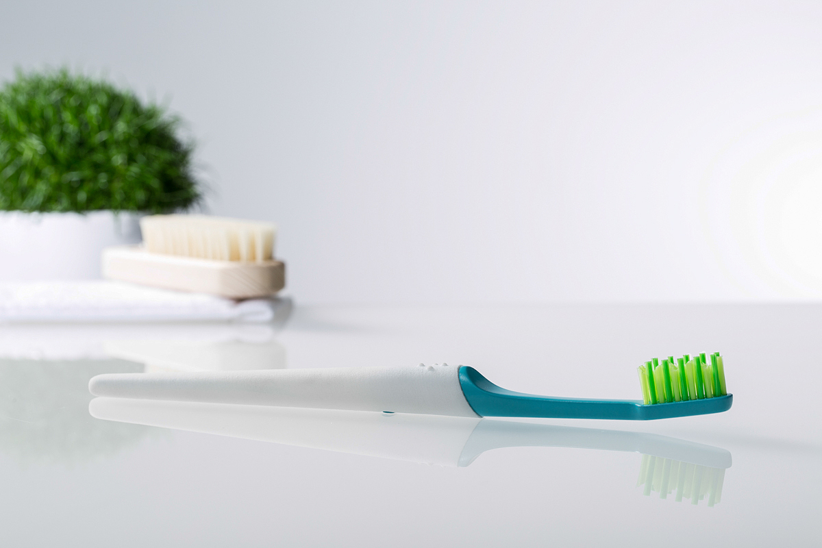 Simple toothbrush，tio，environment protection，ghoshal，fabian，