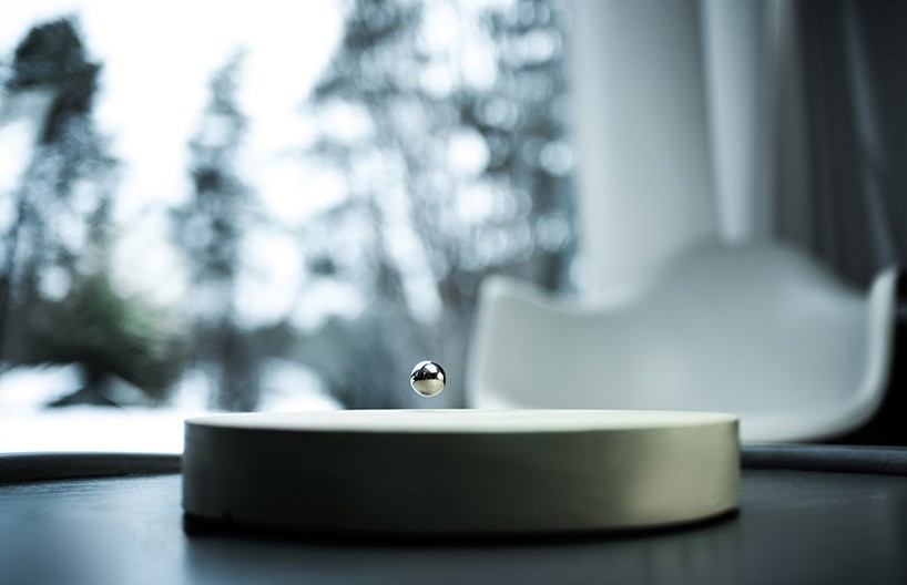 Flying，story，suspension，Clock，