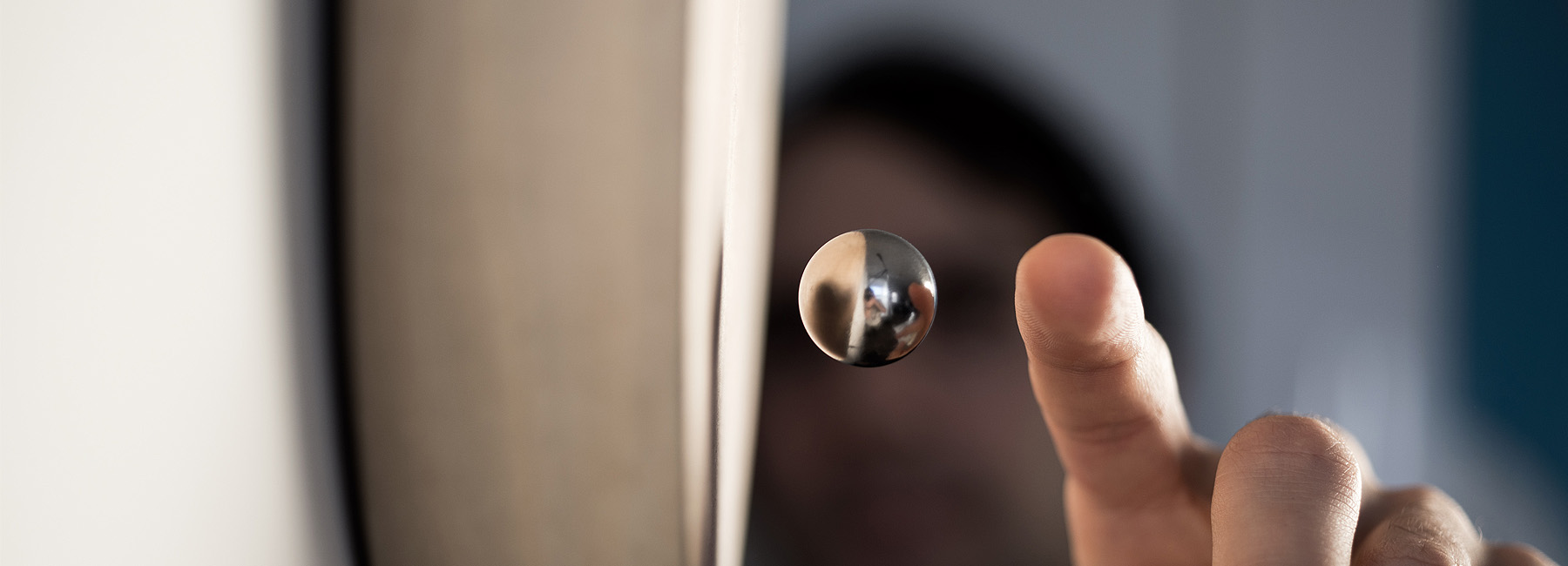 Flying，story，suspension，Clock，