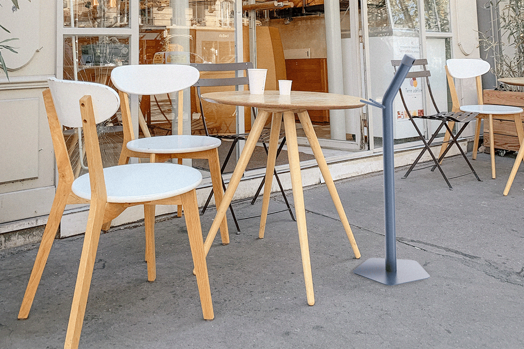 coat hanger，restaurant，disinfect，convenient，