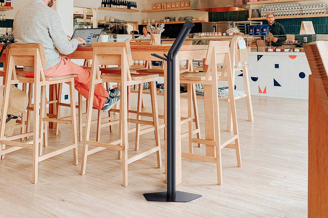 coat hanger，restaurant，disinfect，convenient，