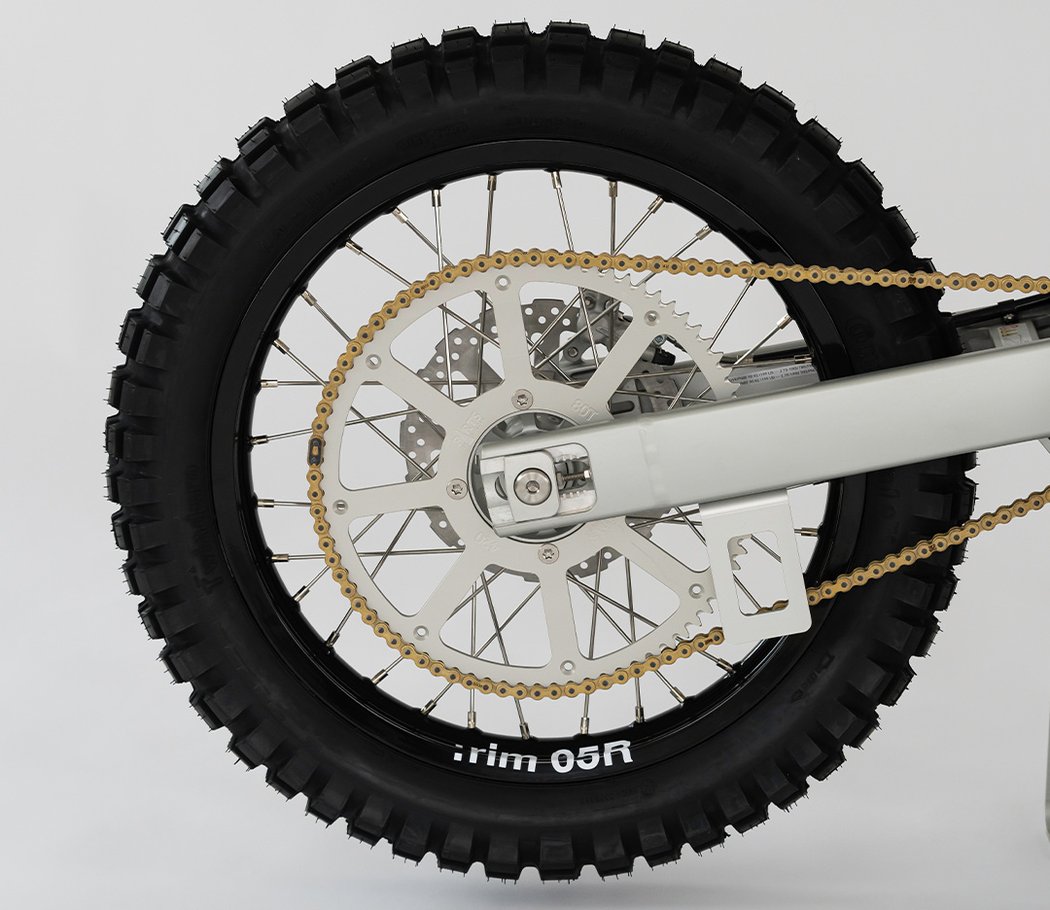 cross-country，Electric vehicle，solar energy，CAKE，chalk，