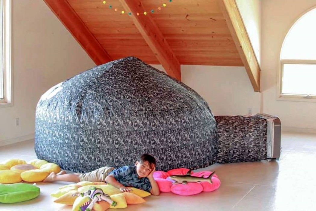 Inflatable castle，household，fast，convenient，