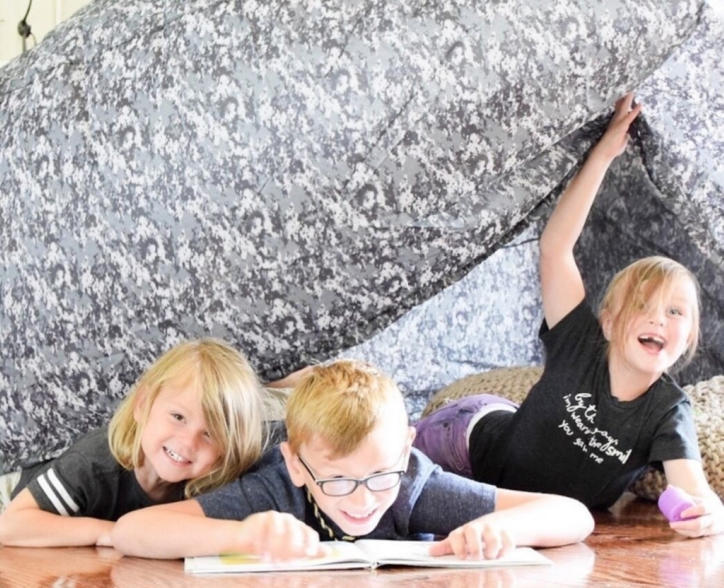 Inflatable castle，household，fast，convenient，