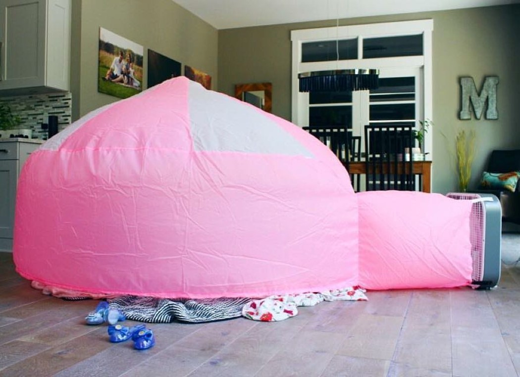 Inflatable castle，household，fast，convenient，